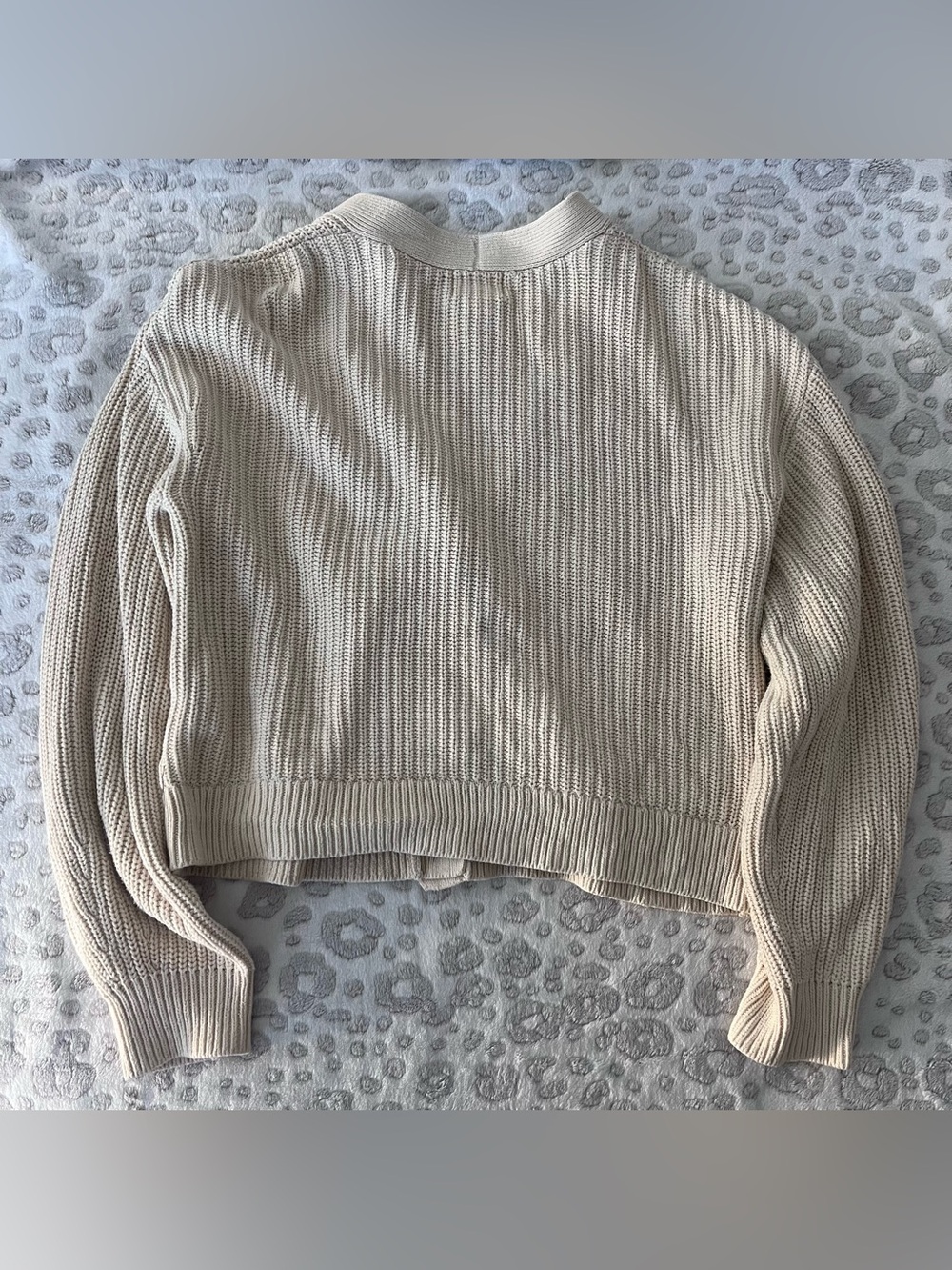 H&M Beige Button-Up Ribbed Women's Cardigan - Picture 3 of 3